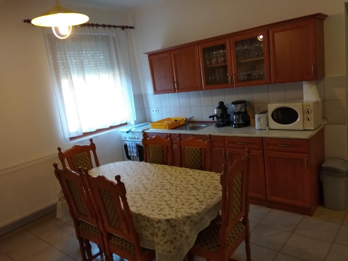 Anna Ilona Vendeghaz Hotel Badacsonytomaj Luaran gambar