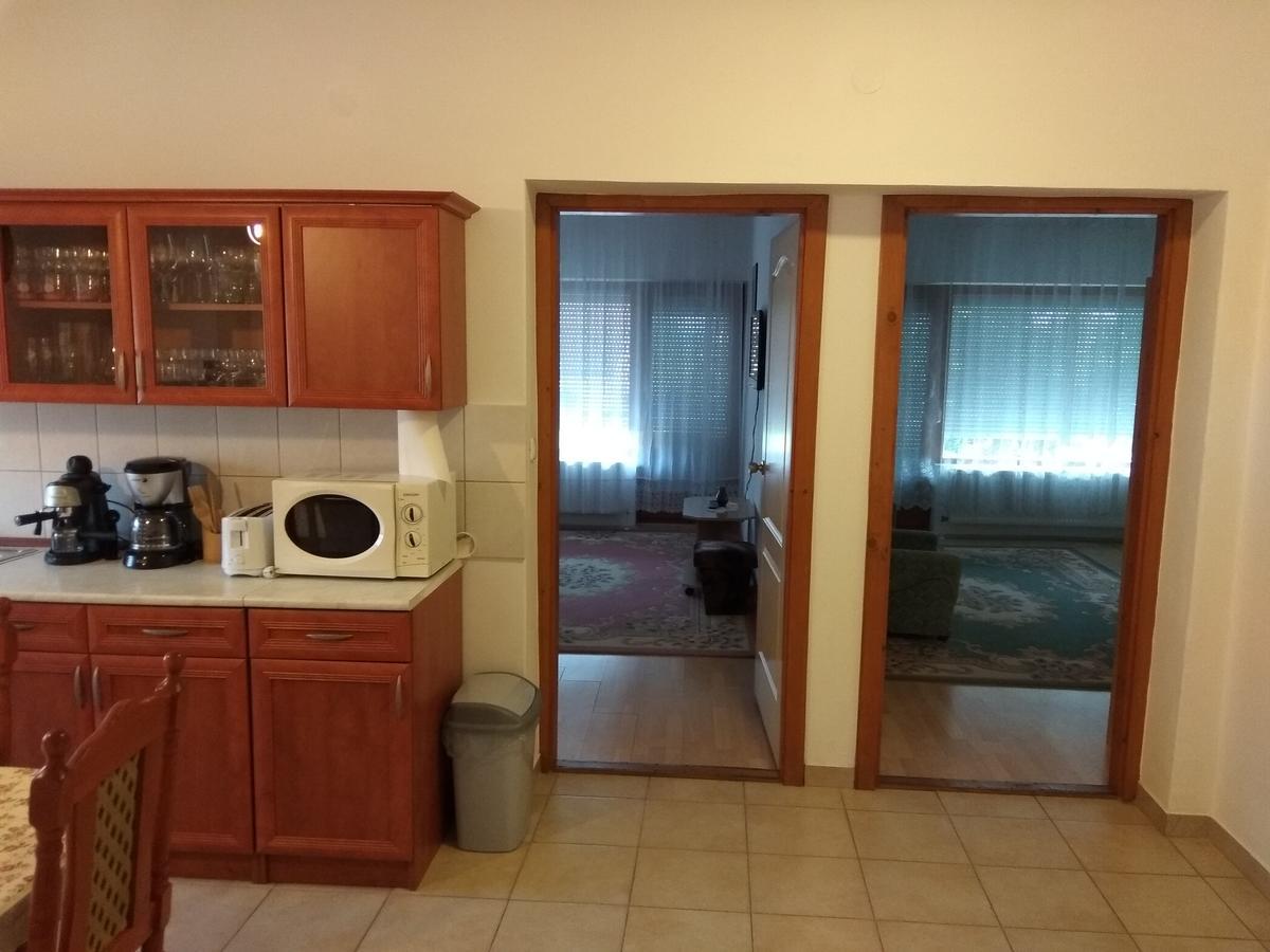 Anna Ilona Vendeghaz Hotel Badacsonytomaj Luaran gambar